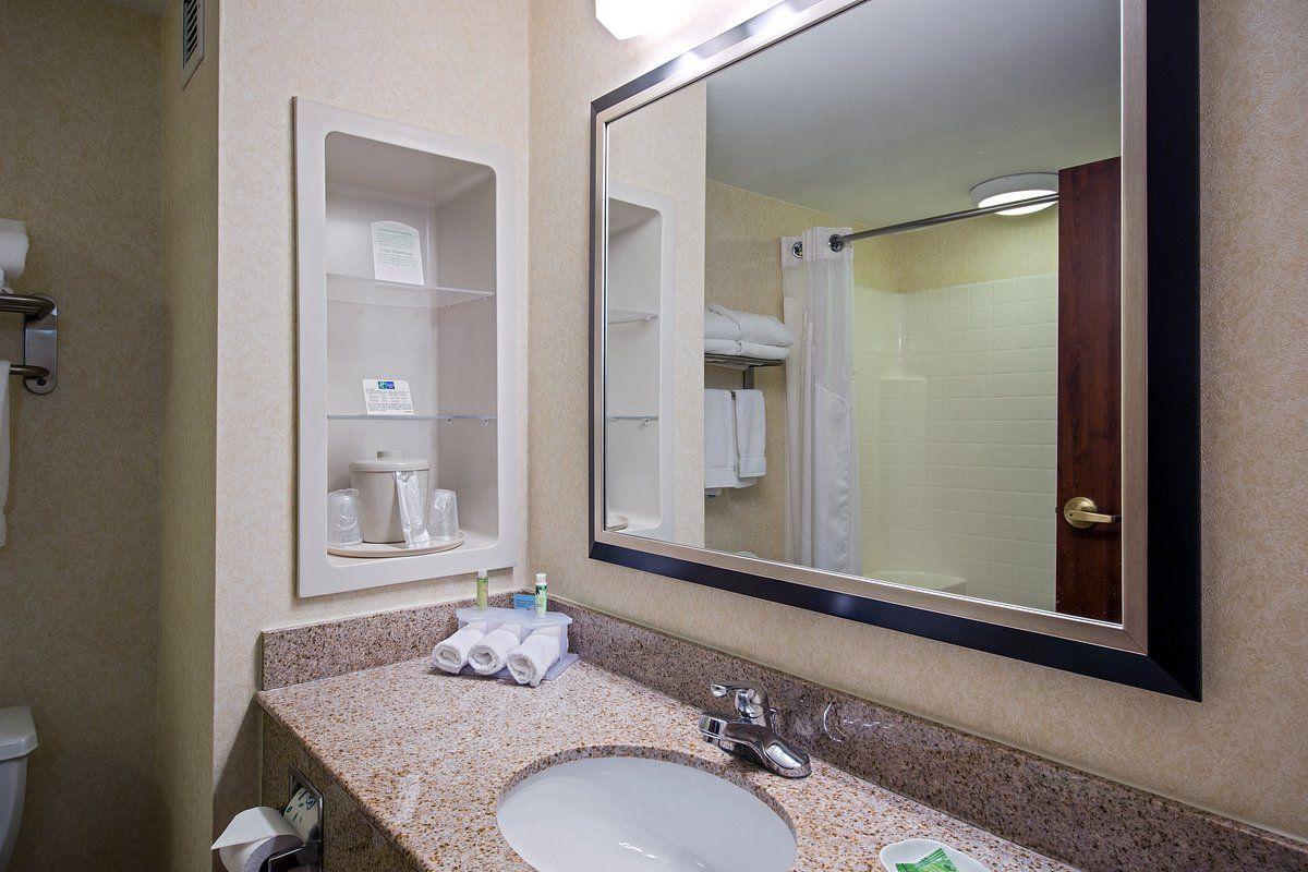 Holiday Inn Express & Suites Salamanca, An Ihg Hotel Kültér fotó