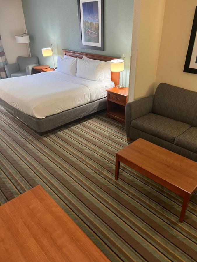 Holiday Inn Express & Suites Salamanca, An Ihg Hotel Kültér fotó